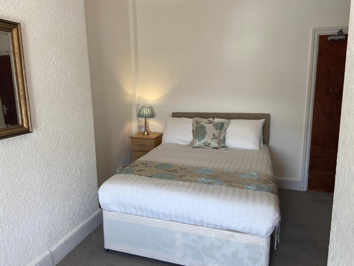 Hotel The Shelbourne (Adults Only) Llandudno Esterno foto